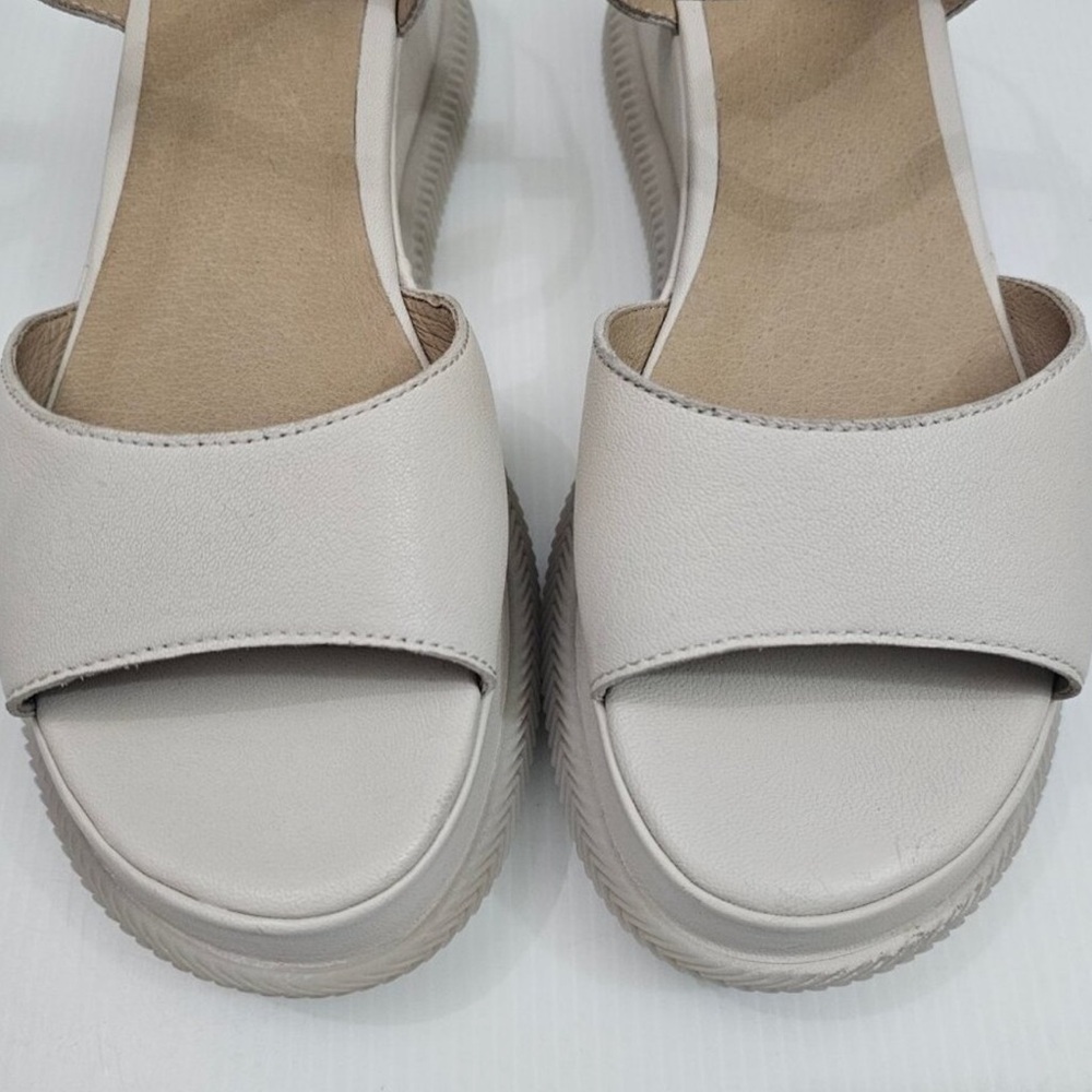 Eileen Fisher Ario Leather Wedge Sandals 8 - Picture 8 of 11